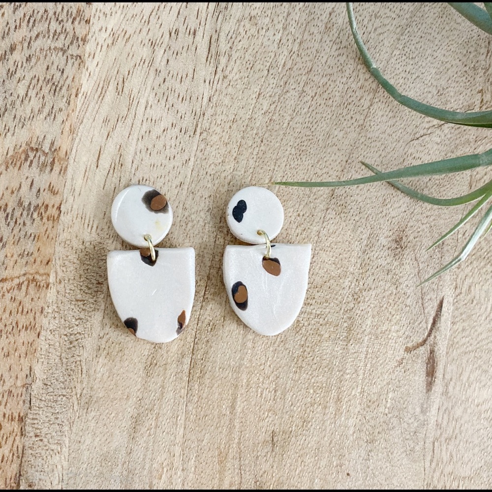 Clay earrings with cheetah leopard print, white